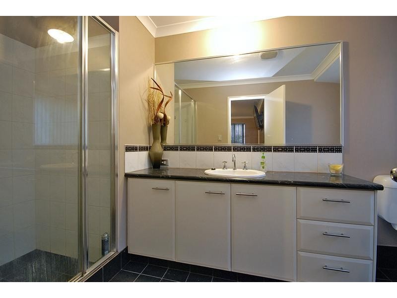 26 Van Gogh Road, Tapping WA 6065