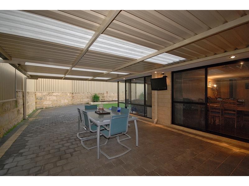 26 Van Gogh Road, Tapping WA 6065