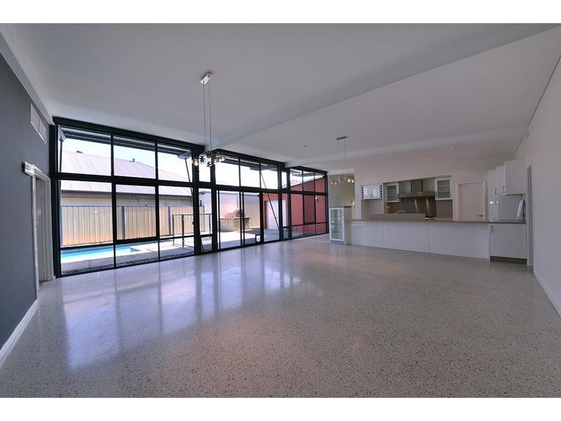 12 Lyssos Way, Tapping WA 6065