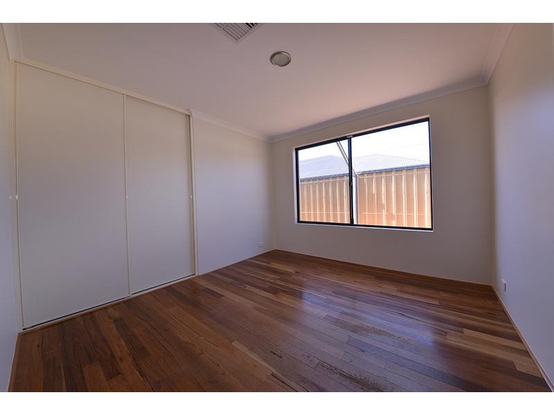 12 Lyssos Way, Tapping WA 6065