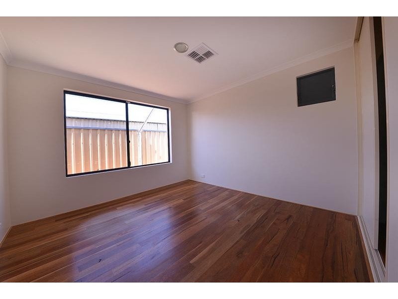 12 Lyssos Way, Tapping WA 6065