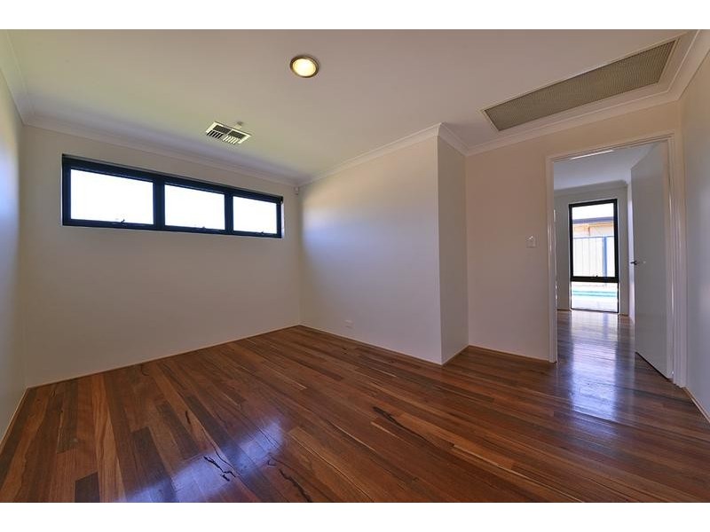 12 Lyssos Way, Tapping WA 6065