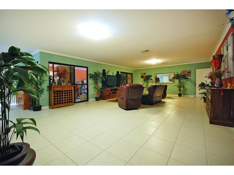 7 Ballard Fairway, Wanneroo WA 6065