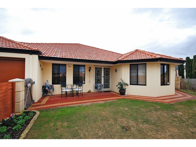 7 Ballard Fairway, Wanneroo WA 6065