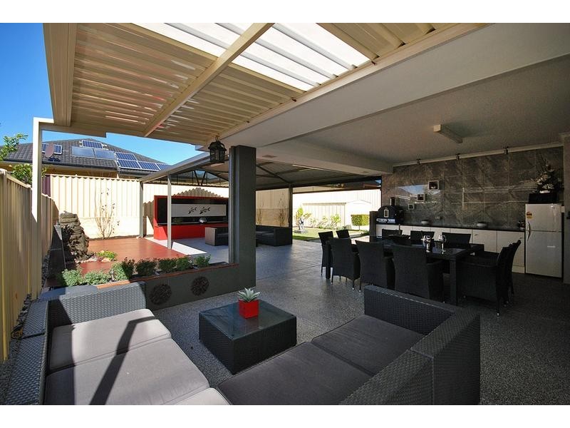 39 Benjamin Crescent, Tapping WA 6065