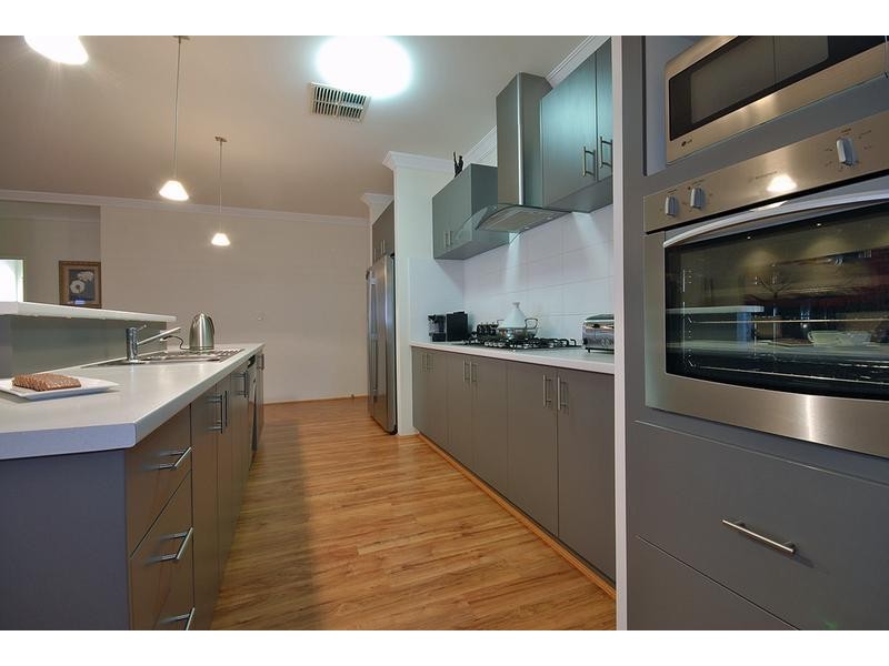 39 Benjamin Crescent, Tapping WA 6065