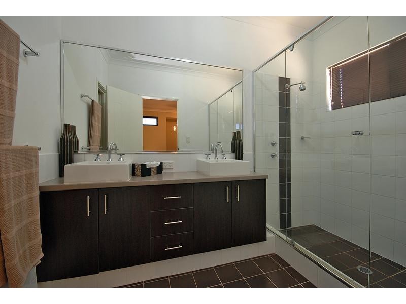 39 Benjamin Crescent, Tapping WA 6065