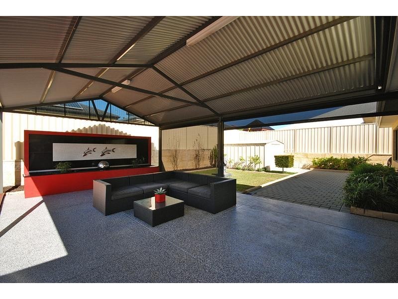 39 Benjamin Crescent, Tapping WA 6065