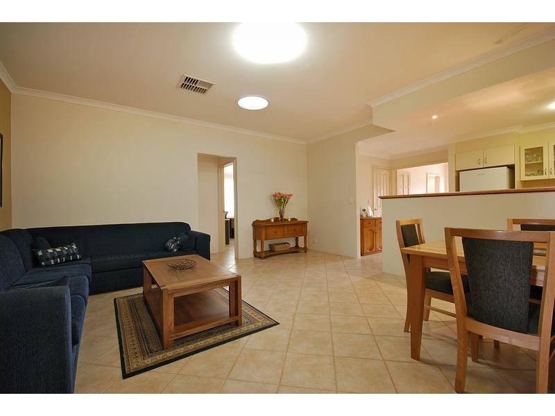 7 Turnwood Vista, Wanneroo WA 6065