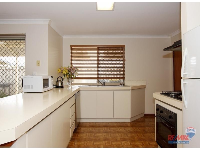 16 Daydream Way, Ridgewood WA 6030