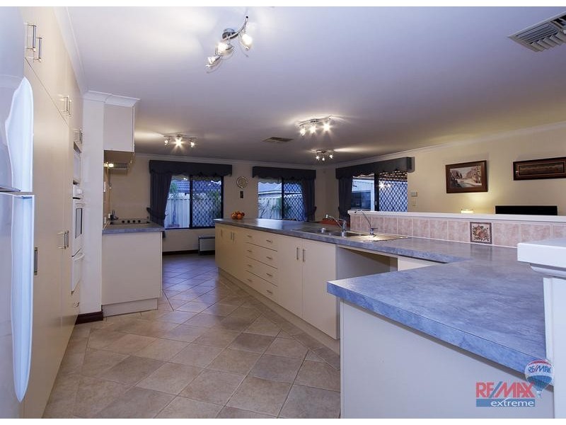 8 Upham Brace, Butler WA 6036