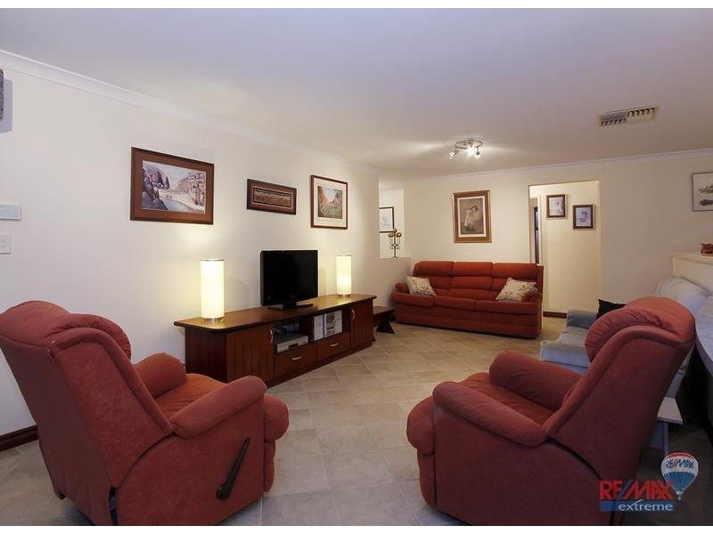 8 Upham Brace, Butler WA 6036