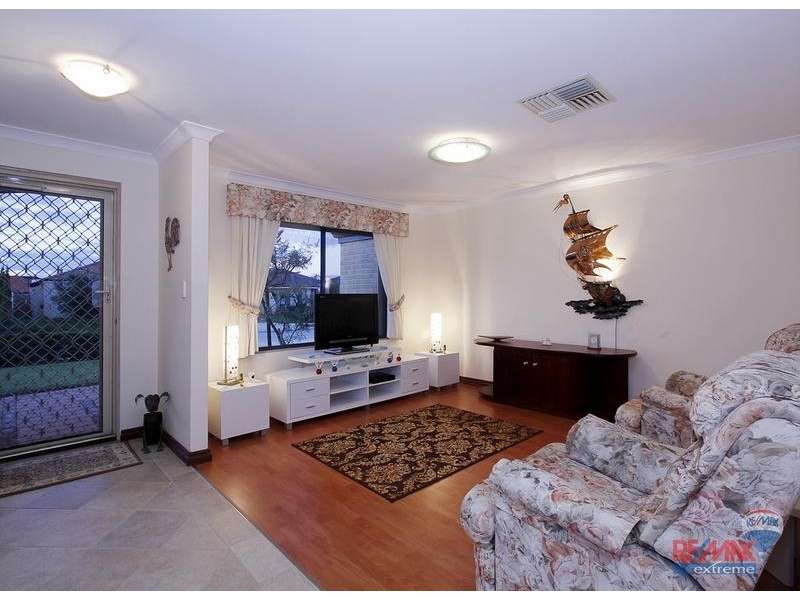 8 Upham Brace, Butler WA 6036