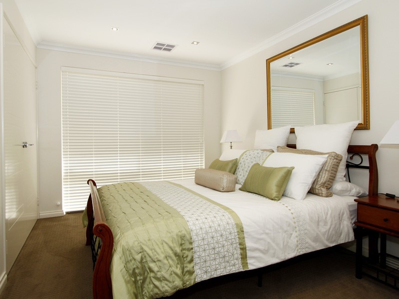 12 Halyard Road, Jindalee WA 6036