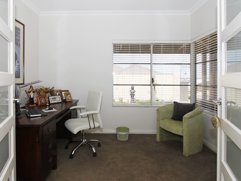 12 Halyard Road, Jindalee WA 6036