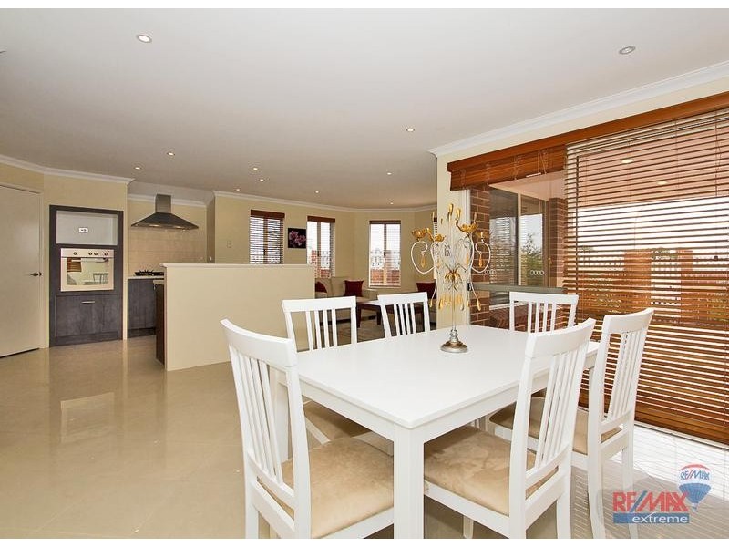 36 Farmaner Parkway, Ellenbrook WA 6069