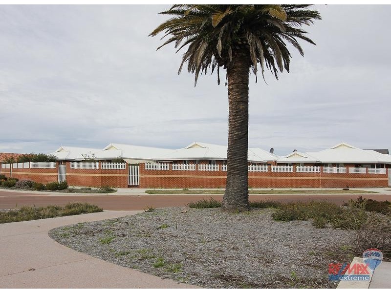 36 Farmaner Parkway, Ellenbrook WA 6069