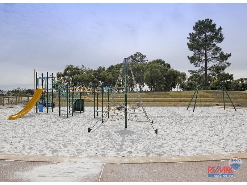 36 Farmaner Parkway, Ellenbrook WA 6069