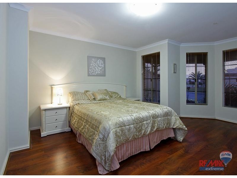 4 Renoir Lane, Currambine WA 6028