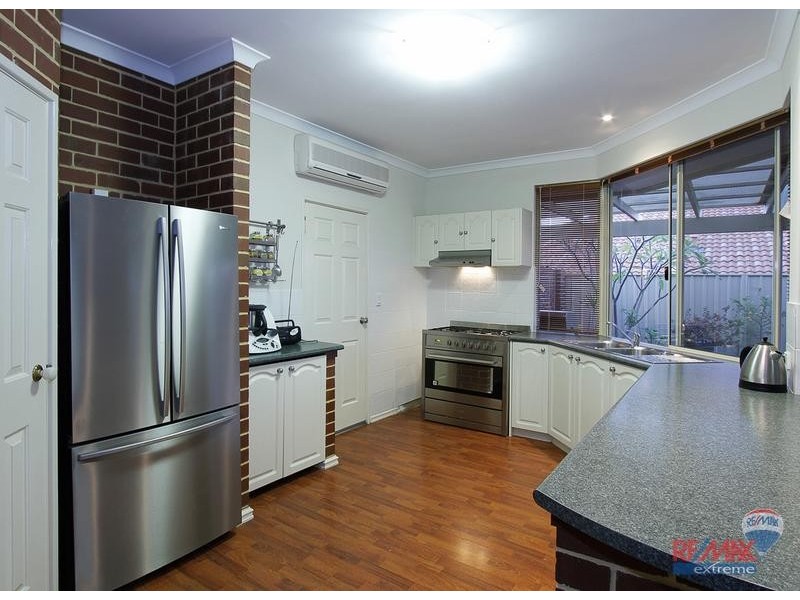 4 Renoir Lane, Currambine WA 6028