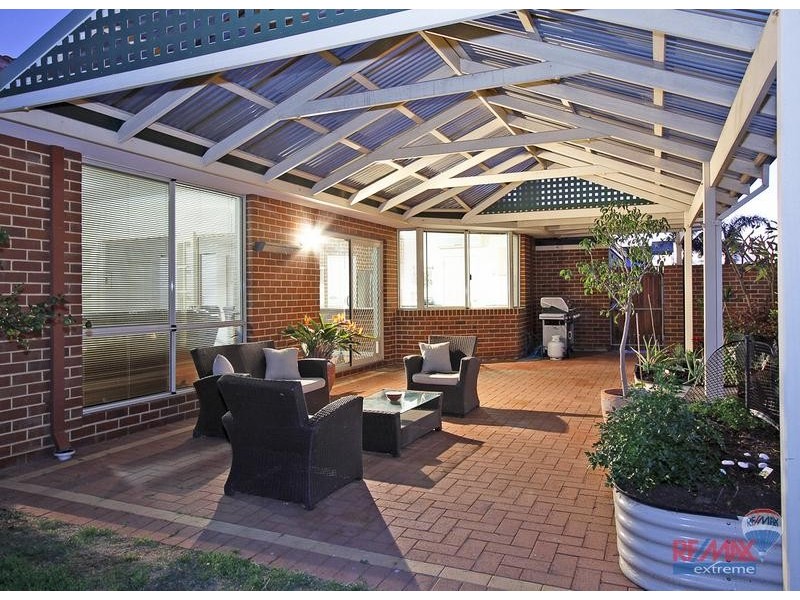 4 Renoir Lane, Currambine WA 6028