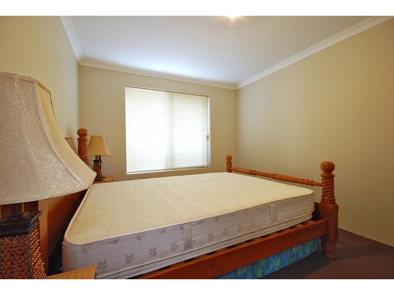 15 Vancouver Parade, Wanneroo WA 6065