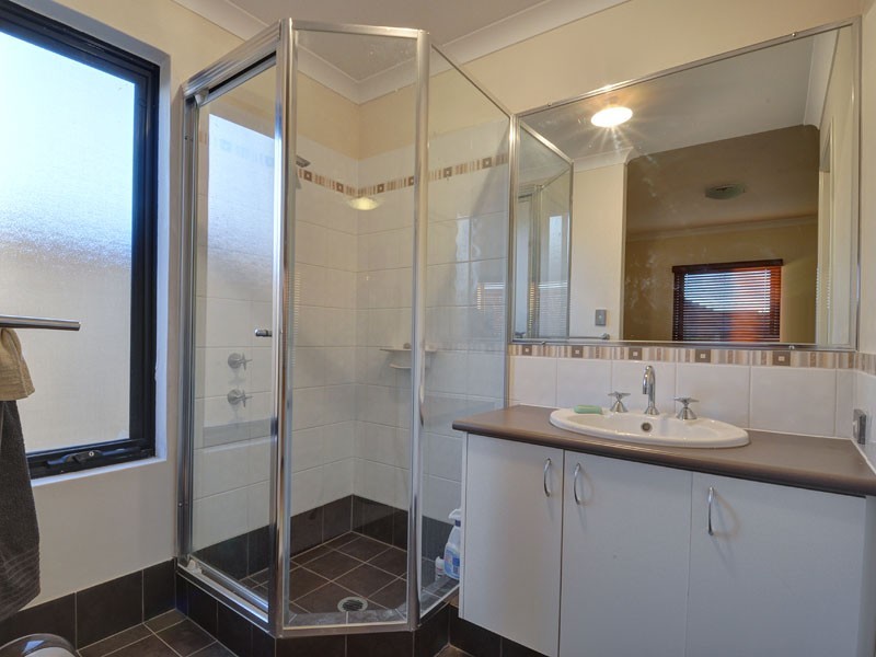 15 Strauss Blvd, Tapping WA 6065