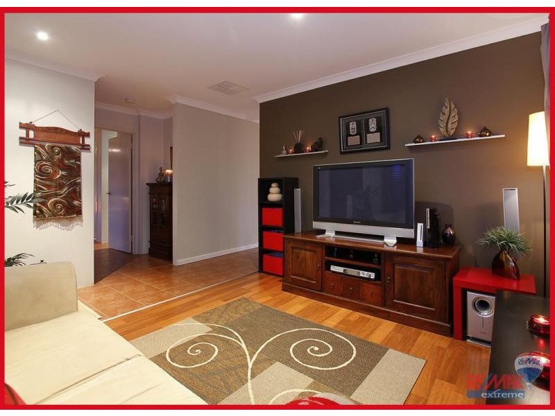 35 Tollesbury, Butler WA 6036