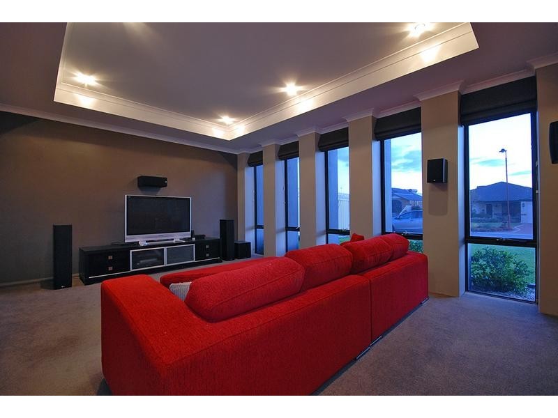 9 Castledene Way, Tapping WA 6065