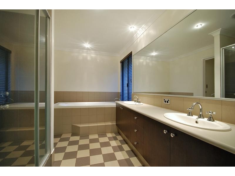 9 Castledene Way, Tapping WA 6065