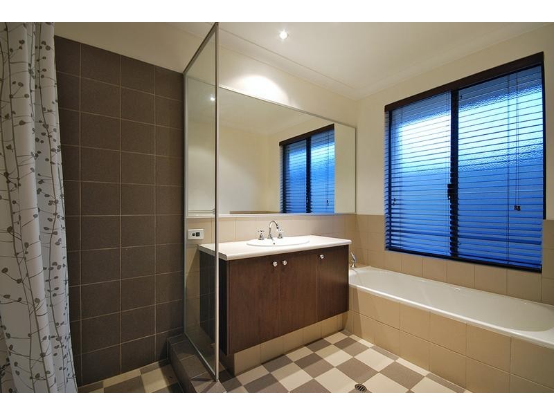 9 Castledene Way, Tapping WA 6065