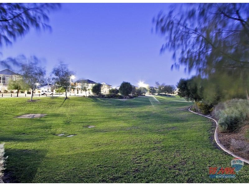 27 Whitehaven Avenue, Burns Beach WA 6028