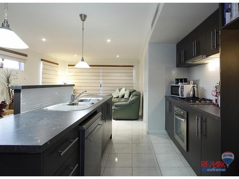 27 Whitehaven Avenue, Burns Beach WA 6028