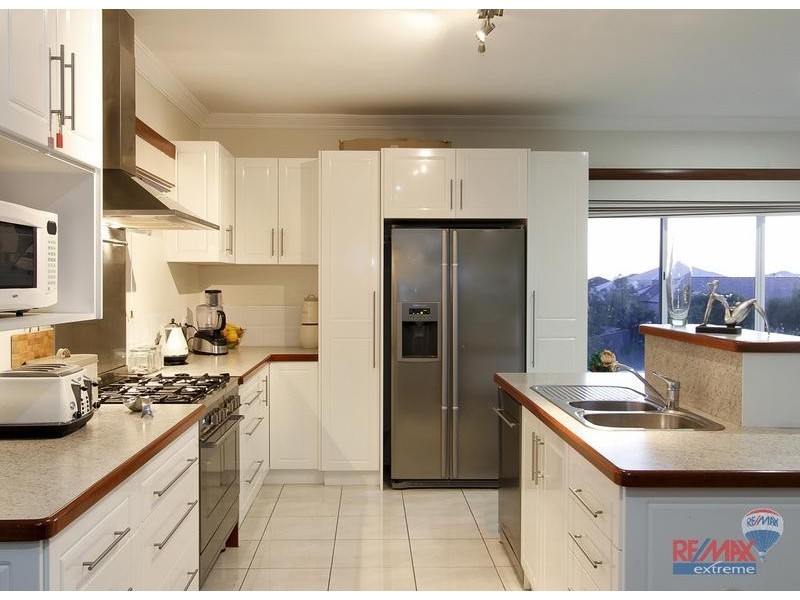 27 Whitehaven Avenue, Burns Beach WA 6028