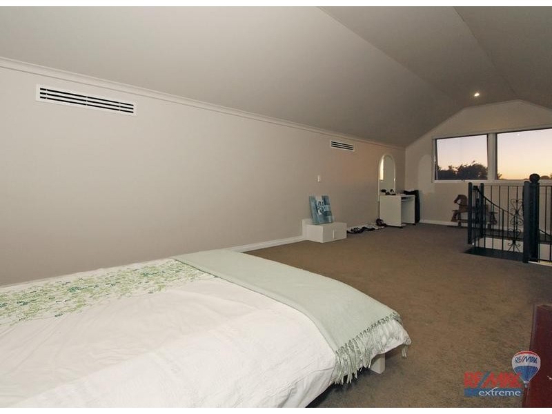 27 Whitehaven Avenue, Burns Beach WA 6028