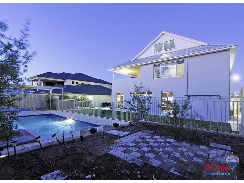 27 Whitehaven Avenue, Burns Beach WA 6028