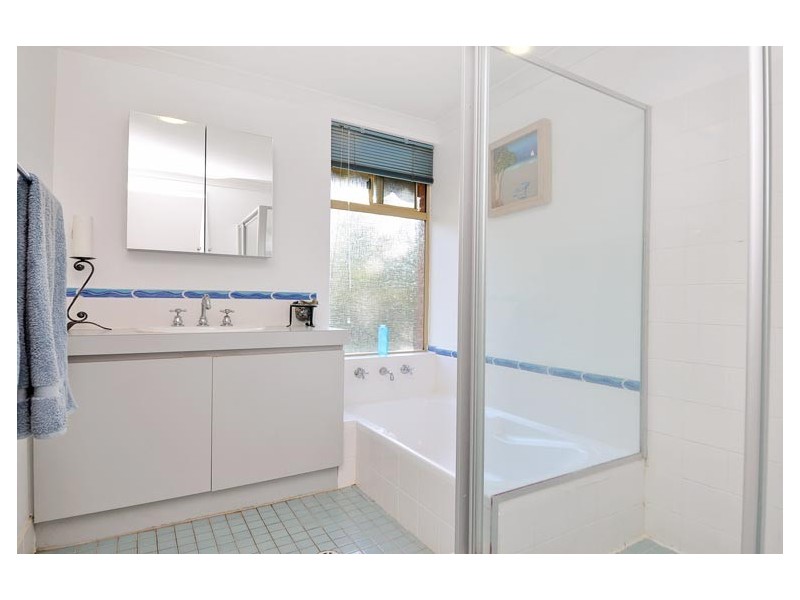 70 Lakelands Drive*, Gnangara WA 6077