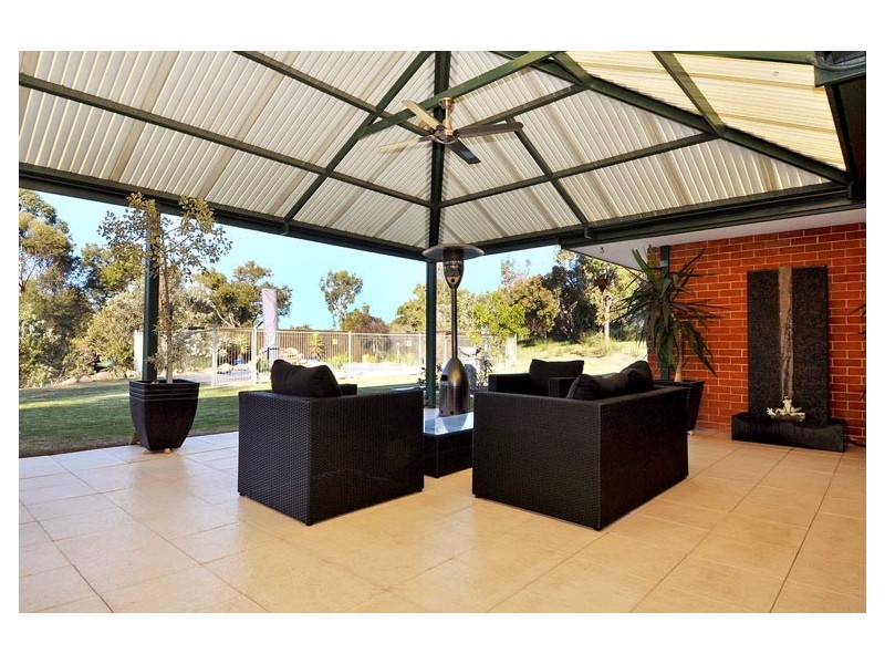 70 Lakelands Drive*, Gnangara WA 6077