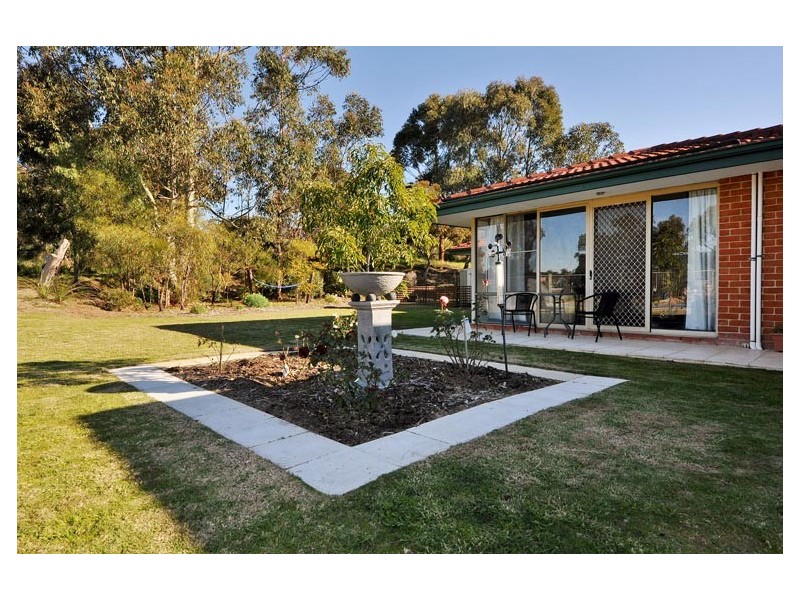 70 Lakelands Drive*, Gnangara WA 6077