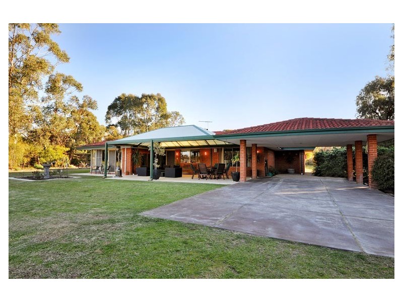 70 Lakelands Drive*, Gnangara WA 6077