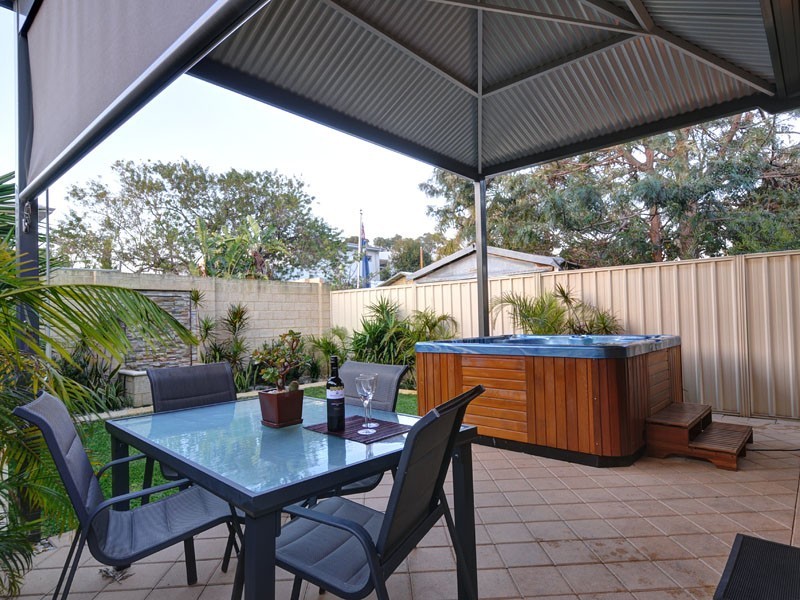 58a Jackson Avenue, Karrinyup WA 6018