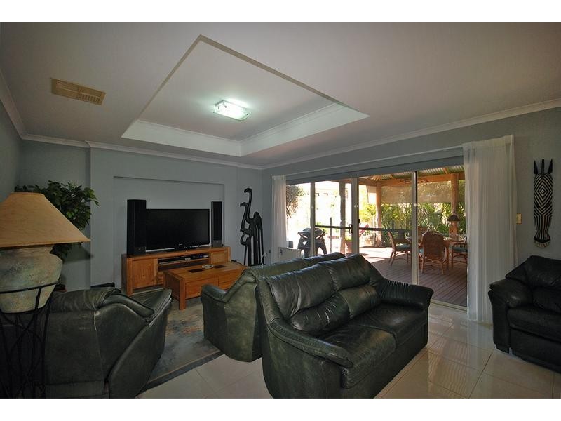 6 Turnwood Vista, Wanneroo WA 6065