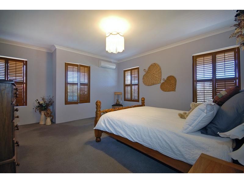 6 Turnwood Vista, Wanneroo WA 6065