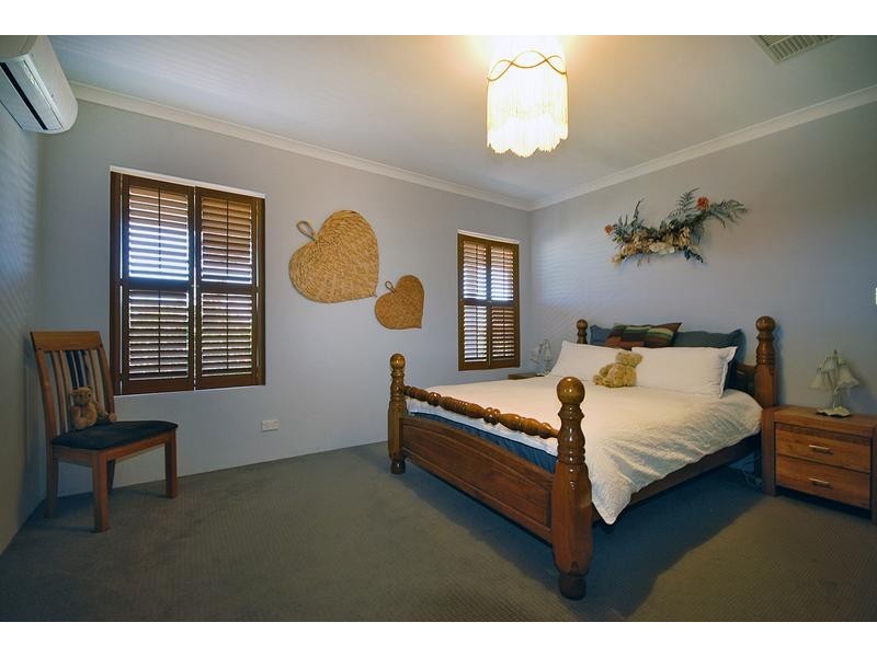 6 Turnwood Vista, Wanneroo WA 6065