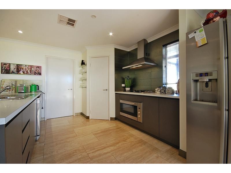 1 Bonvin Gardens, Tapping WA 6065