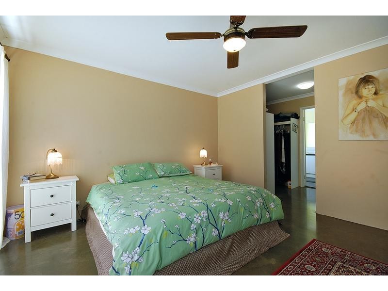 1 Bonvin Gardens, Tapping WA 6065