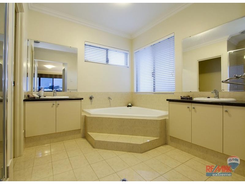 113 Delgado Parade, Iluka WA 6028