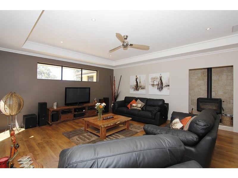 69 Caraway Loop, Two Rocks WA 6037