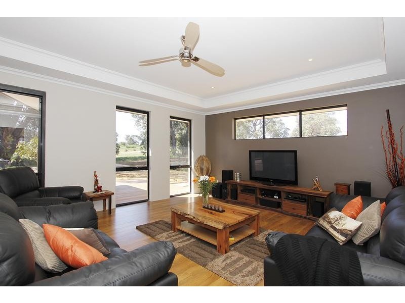 69 Caraway Loop, Two Rocks WA 6037
