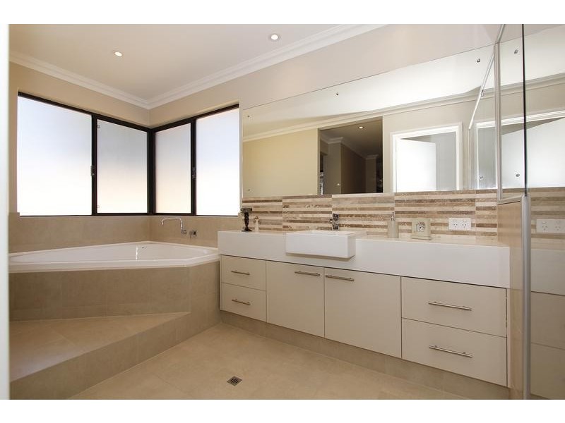69 Caraway Loop, Two Rocks WA 6037